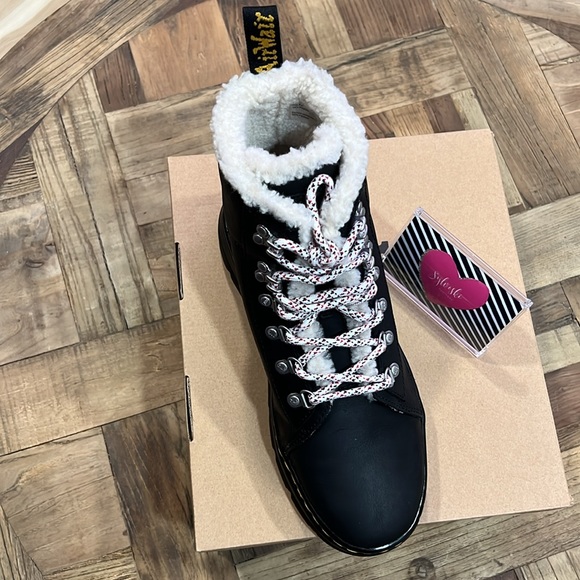 🔥 COMBS FAUX SHEARLING LINED CASUAL BOOTS NWT 🖤 - Picture 12 of 13